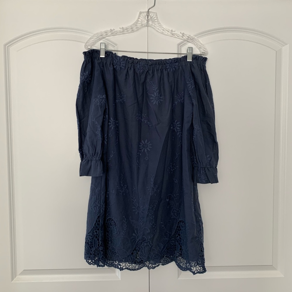 Abercrombie Off the Shoulder Embroidered Dress